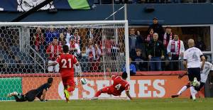 Altidore scores!